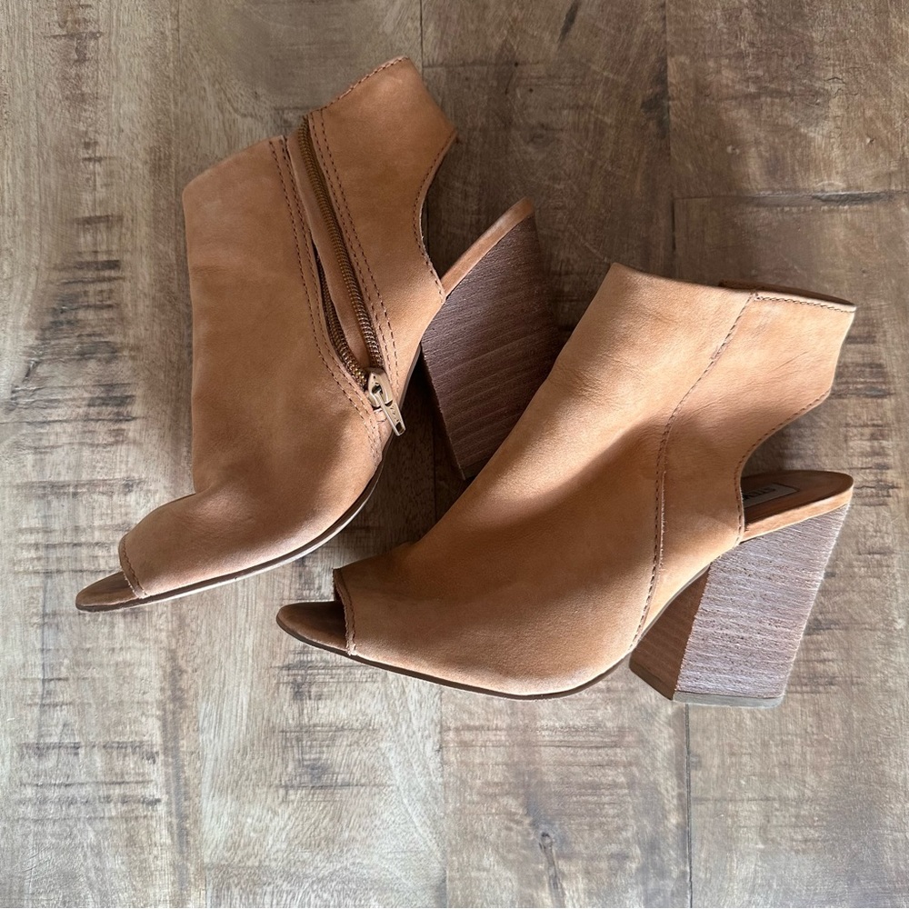 Steve Madden suede Tulisa Sandal Heel size 7